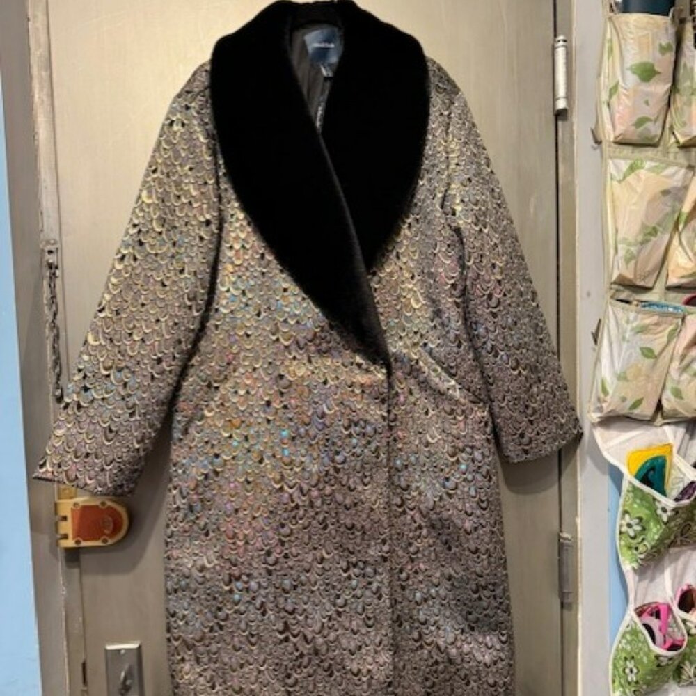 Retro Metallic Brocade Guided by Glistening Grace Coat with fur collar  - NWT